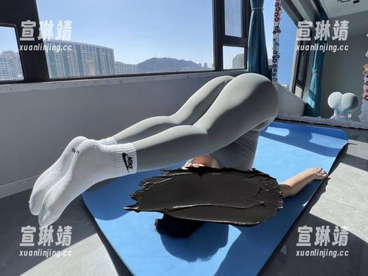 微密圈 - 120斤的小王同学的油亮图包，私拍也可以带点味道