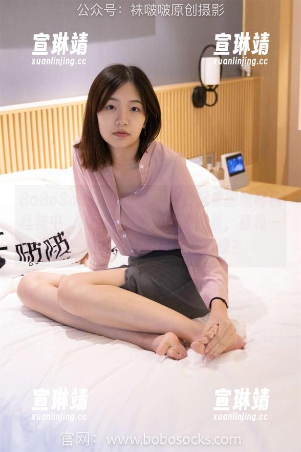 BoBoSocks袜啵啵-稚予 BoBoSocks袜啵啵 - 在卷起来的咖啡色丝袜中,稚予带来了精选的风景,稳稳一捆,谁说你不可以大吃一惊?