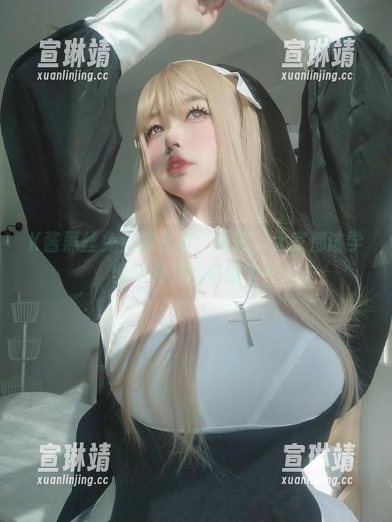 K酱 K酱黑丝兔女郎合集:看吧,大家都该学学羊角发的可爱了!