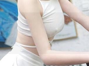 MFStar模范学院 – 丁真的菜？不，是米亚Mia的最新网袜图片更新！你敢不敢看？