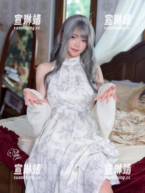 在Machi马吉的旗袍里，我只想嘴角上扬，脑袋里飞舞的全是小兔子。
