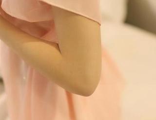 来自ROSI的女仆：高清摄影，美得让你不敢眨眼！