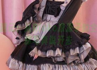 花园奇遇记：从Rioko凉凉子的全套兔女郎写真说开去