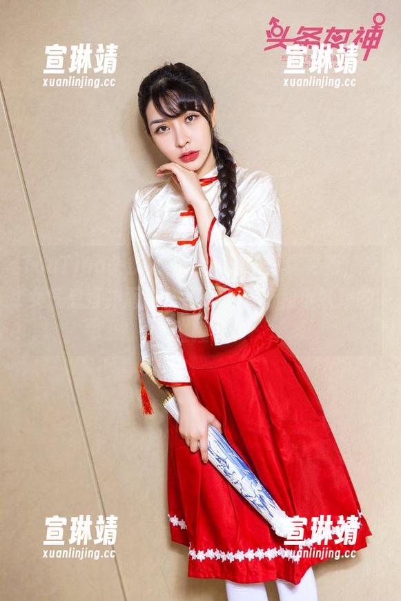 TouTiao头条女神 - 张译丹写真更新，少女气息直扑而来，担心小清新和小妖精的碰撞。