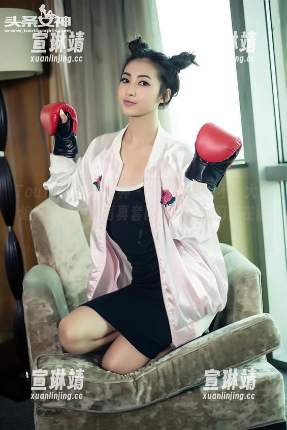 TouTiao头条女神-筱慧 TouTiao头条女神 - 想要购物?不!大胆追筱慧的海边写真套图,反正我们都在浪!