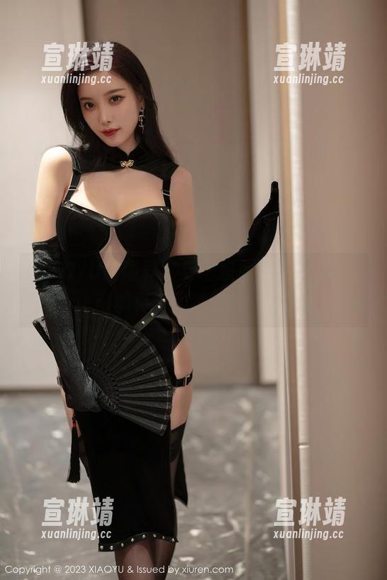 XIAOYU语画界 - 穿上职业装，王馨瑶yanni的真相：她也是个孩子呀