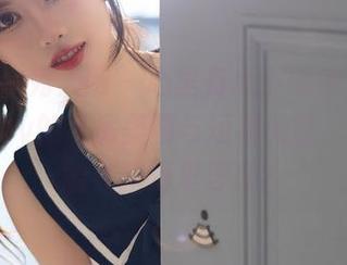 Xiuren秀人网 – 心里有点小期待，徐莉芝Booty的私房美图与短裙美腿，谁说只能在脑海里浮现？