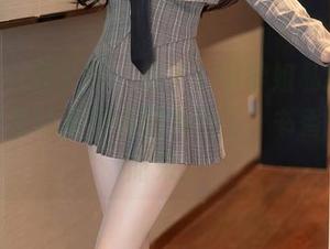 Xiuren秀人网 – 柚子178学姐私拍，这作品简直让我想去图书馆了，书香气扑面而来。