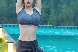 Xiuren秀人网 – 白微Sera的女孩组合：高清图册里总有些无法言说的情感在流动。