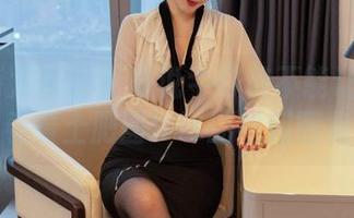 YouMi尤蜜荟 – 谁说牛仔裤不能让人吃土？看看土肥圆Iris的福利图集吧