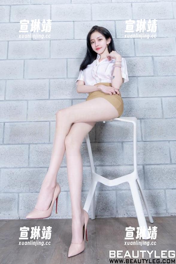 beautyleg - Lynn比基尼作品集：当我找不到游泳圈时，就只好用比基尼补习游泳技巧了。