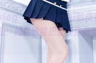 beautyleg – 翻开Sammi的皮衣图册，心中暗想：她真的能把皮衣穿得如此叛逆！