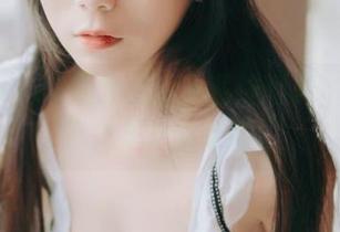 翻开usejan蓝蓝的黑兔私拍图集，发现它不只是只黑兔哦！