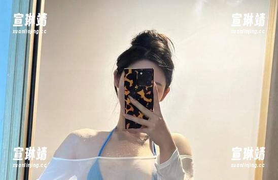 微密圈 - 高清图集上线！不爱笑的赛琳教室里的每个角落都值得探讨一下