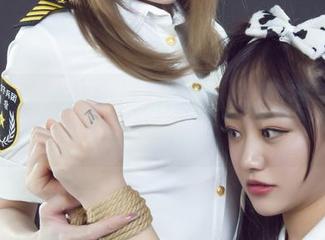 丽柜 – 王炜炜的最新图库：学姐不再只是书本里的角色！