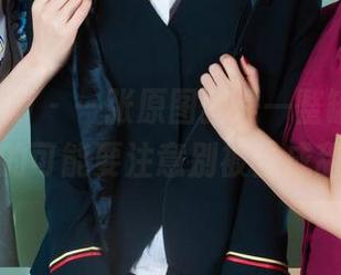 丽柜ligui – 一张原图就是一整罐果酱，小七真的可能要注意别被当成甜品了。