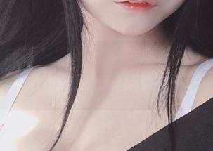 这个私房作品是佳佳好难啊亲手绘制的女孩，她的细节让人忍不住想多看几眼。