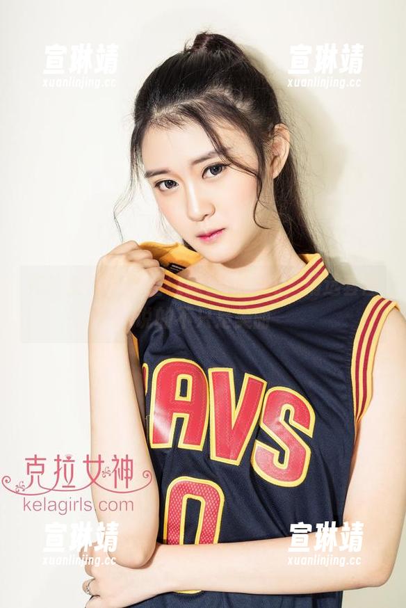 克拉女神 - 镂空缝隙里的容儿，精选套图说的不只是美丽