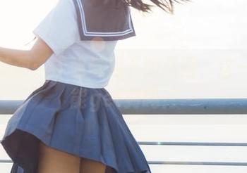兔玩映画：学姐与月下的美图，这一幕你能get到吗？