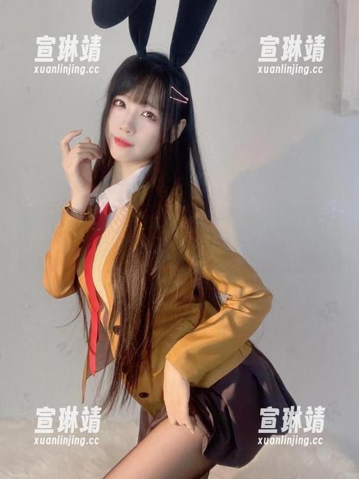 微密圈 - 暗藏玄机的十万口草莓粥粥套图分享：职业装也能时髦出圈？