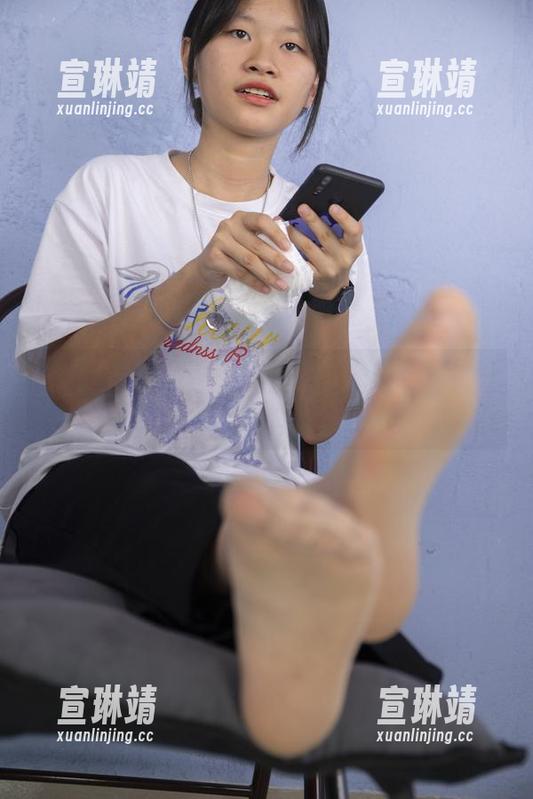 南国足艺 - 跟不上节奏的图集：晓晓的大片让小脚惨遭‘踩踏’