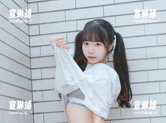 可可小白兔 可可小白兔这组自拍,精选体会什么叫“自我崇拜”。