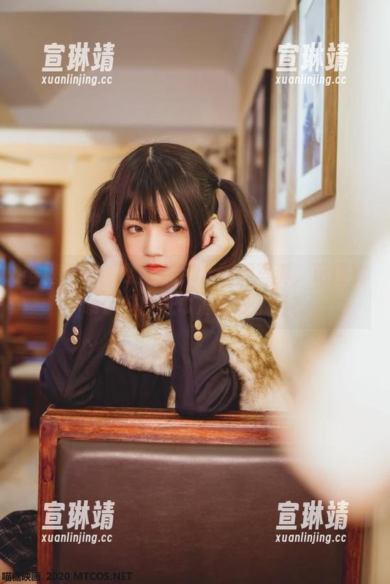 喵糖映画在线里水手JK制服写真，记得别喷饮料！纸巾准备好了吗？