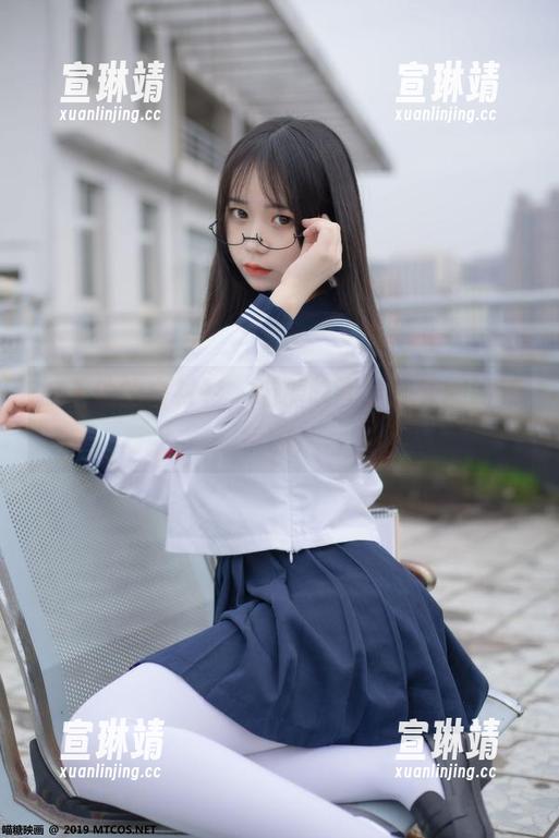披上他的白衬衫，喵糖映画给你美图的新宇宙！