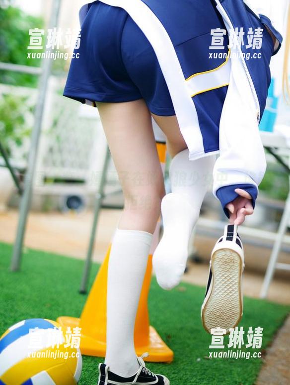 套图一览：嫣嫣子在奴隶狼少女中，谁能拒绝？
