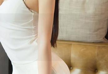 尤果网 – 最新！夏乔的美足原图：脚神级别的引力，真有点让人忍不住想抬头看一下！