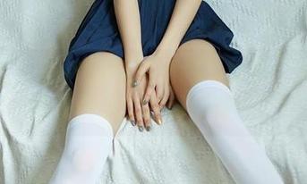 尤蜜荟 – 分享李承美清纯写真集：当纯真的表情遇上世俗的眼光？