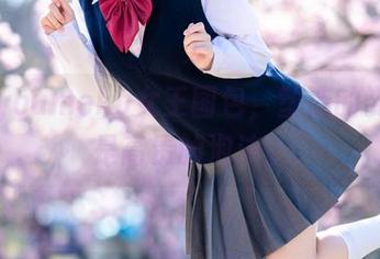 幼爱youmeko女王图包，塑造的姿态像是高贵的泡沫。