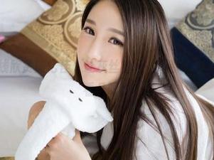 推女神 – 在线欣赏施忆佳，让灰丝的每一环都让人肆无忌惮地多看几眼。