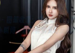 星颜社 – 图册收录：见证Emily尹菲的日常小瞬间，还原真实又好玩的她。