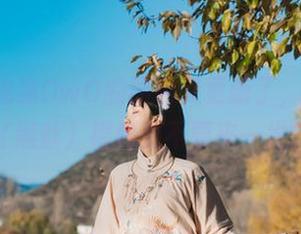 听说木绵绵OwO的图包又更新了，西式JK（黑丝）福利要不要来一发？