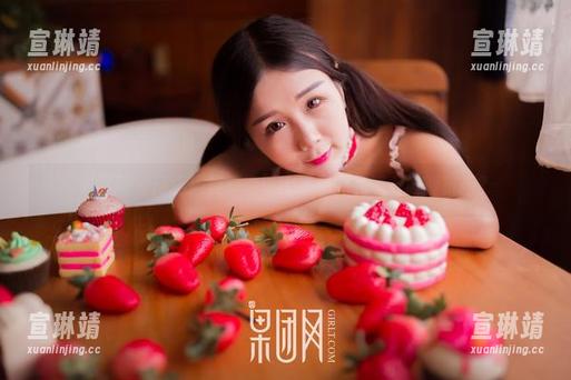 果团网 - 精选！莫雅淇以比基尼为武器，谁能抗拒？