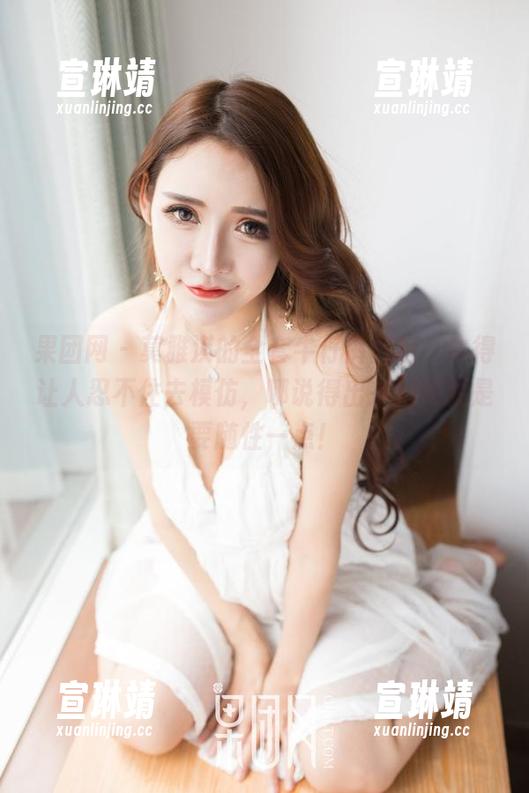 果团网 - 莫雅淇的全套牛仔裤图包，牛得让人忍不住去模仿，哪说得出来姑娘就是要随性一点！