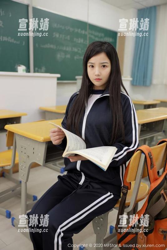 模范学院-果儿Victoria 模范学院 - 教室不止有黑板,果儿Victoria私房写真里还有些小事情