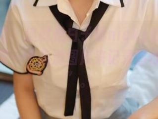 模范学院 – 这就是白子嫣nicky的天台，我们需要一个高清图库来记录这份“不羁”。