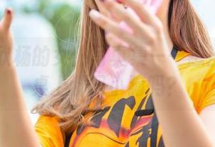 爱丝 – 欣杨的女仆写真集——想当她的餐桌上那只小狗吗？