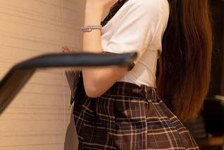 秀人网 – 又见安妮Tess的水手服，套图更新提醒来了！说真的，她真有一套。