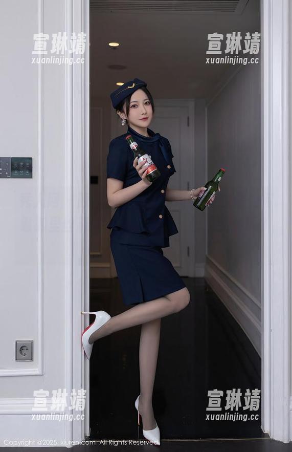 秀人网 - 原图图文并茂，韩姗姗教你如何靠裤里丝赢得迷人的眼光，但是我信吗？呵呵。
