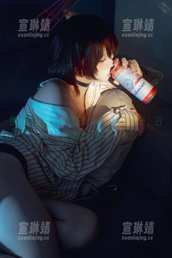 图册追逐梦：纸悦Etsu_ko与加代子，白裙之谜开始了