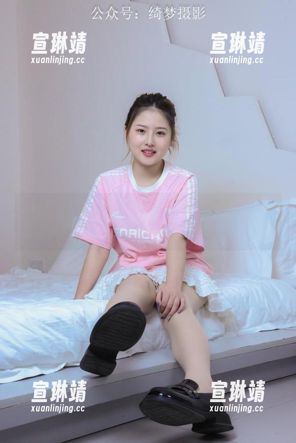 绮梦摄影-伊伊 绮梦摄影 - 看伊伊如何把吊带穿出新风格,或许要打个问号
