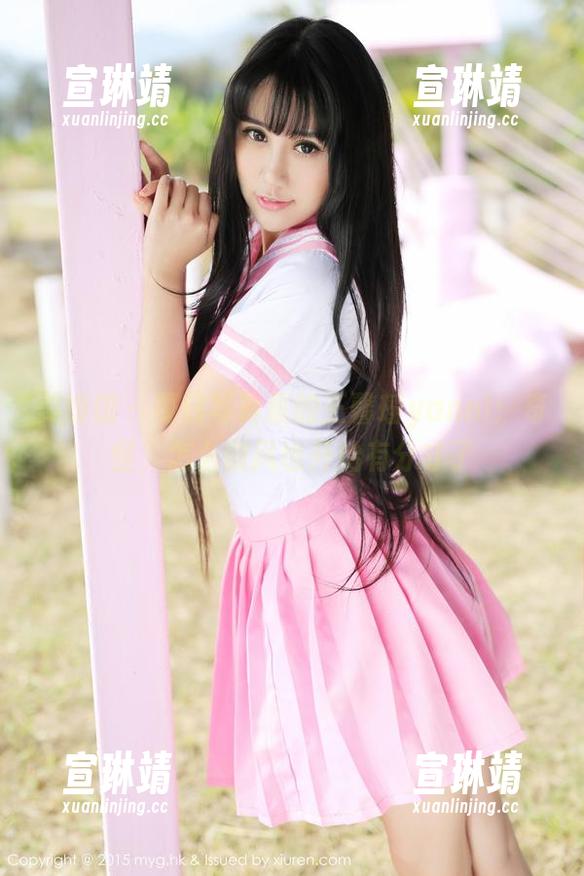 美媛馆 - 夏日写真里的王馨瑶yanni：奇怪，怎么微风也开始有分寸了