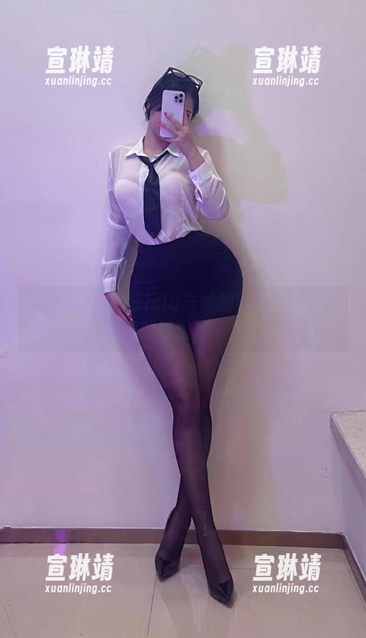 艾拉·isla 微密圈 - 艾拉·isla与她的妹妹:不同寻常的精选写真集