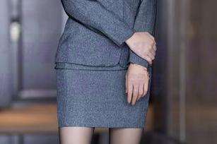 语画界 – 翻看徐莉芝的私房，原图真的是内衣榻榻米的一部分，等等，什么意思？
