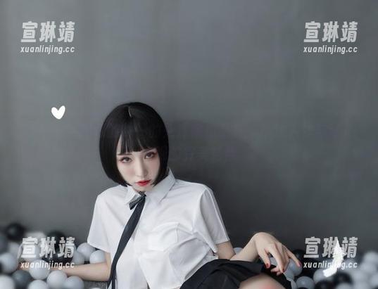 微密圈 - 超辣的林一的死库水作品集：精致人体与泳池奇观的完美结合