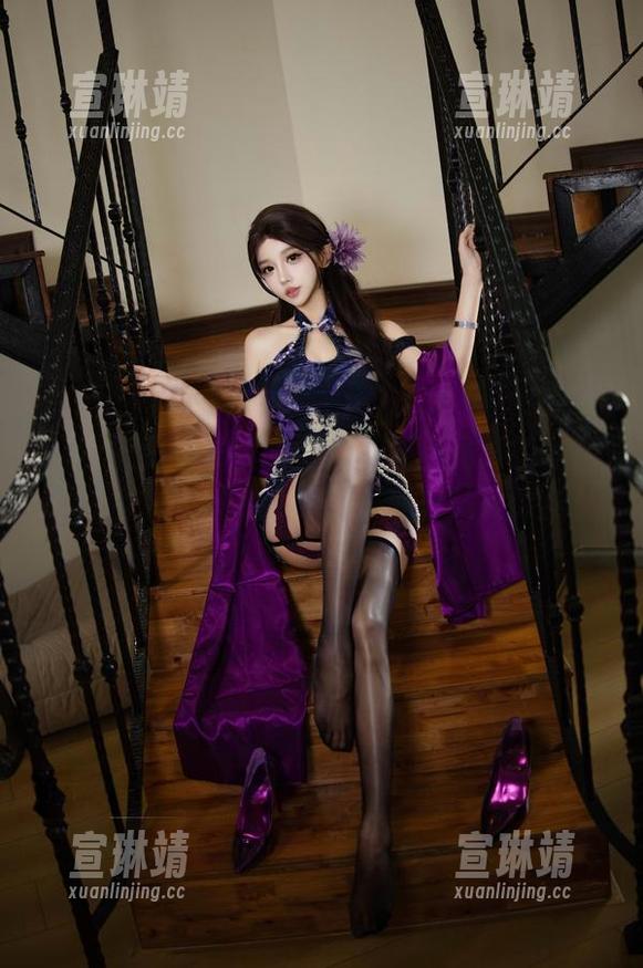 过期米线线喵的职业装：无圣光下的穿搭大冒险，感叹这件衣服到底有几种穿法！
