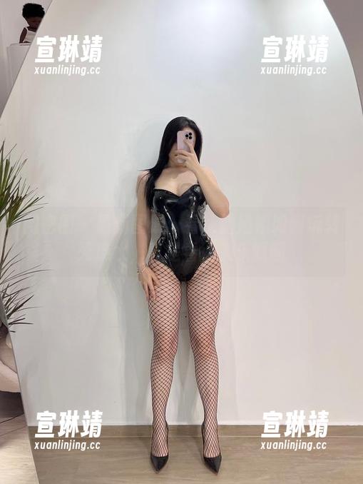 微密圈 - 最新图册：看铁锤姐姐如何玩转死库水，真是看得人乐呱呱